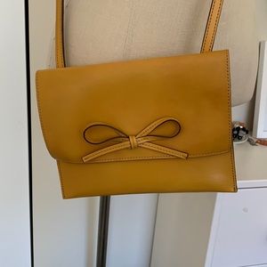 GAP leather envelope cross body bag.
